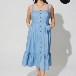 Torrid chambray button front dress